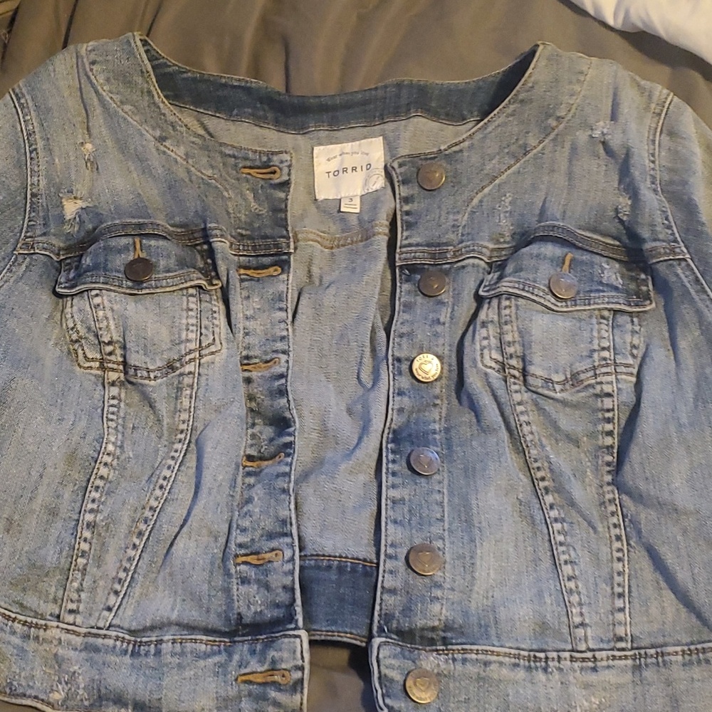 Torrid jean jacket - Picture 3 of 3